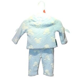 New Disney Baby Cozy Fluffy Fleece Mickey Two Piece Set 0-3 Months NWT
